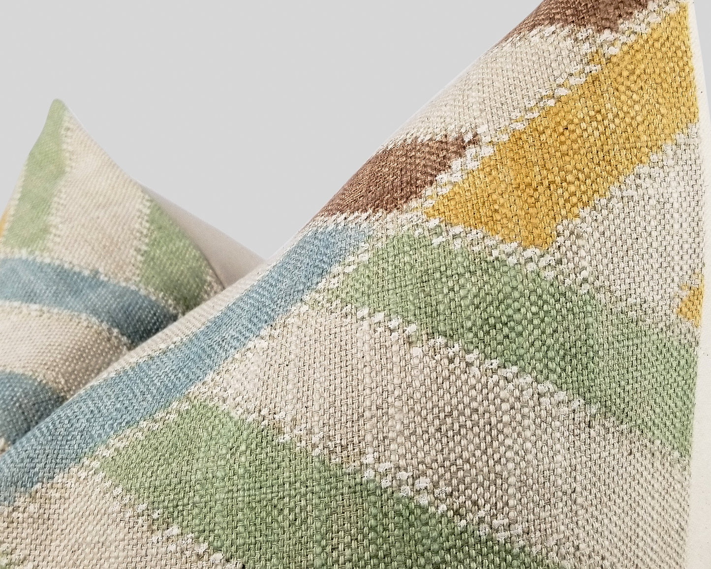 Multi-Color Retro Chevron Throw pillow Cover
