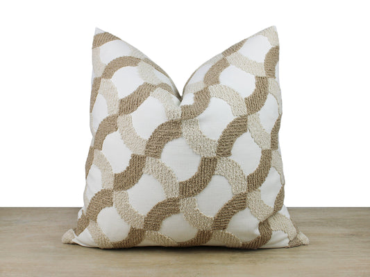 Boucle Swirl Textured Pillow Cover